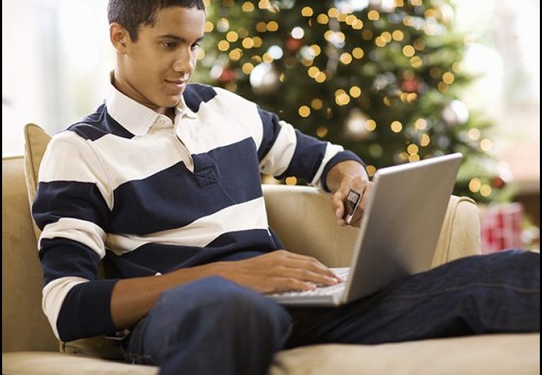 Holiday Marketing Tips on a Budget