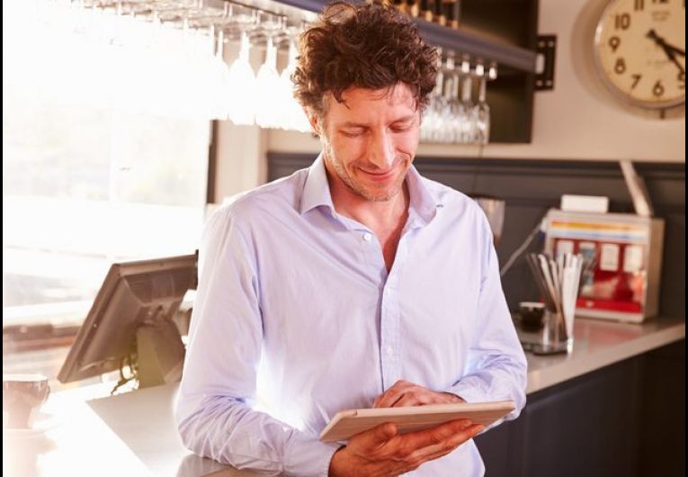 Social Media and Customer Care: Tools to Improve Customer Service