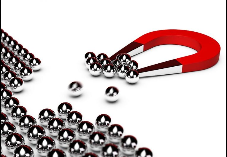 Influencer Marketing Campaign Considerations for B2B Brands